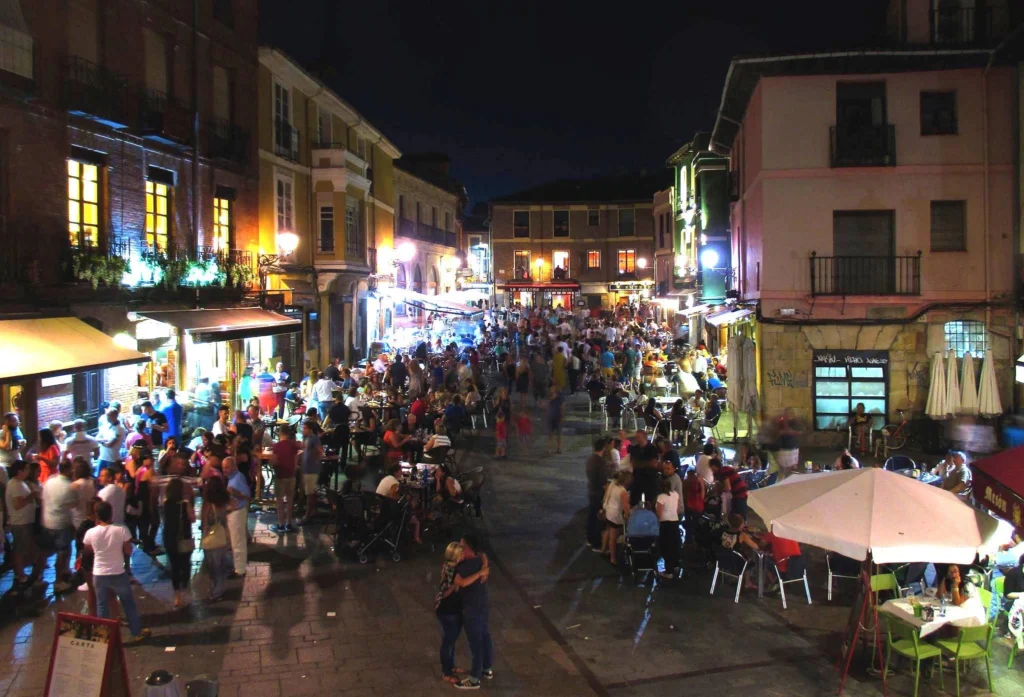 Barrio Romántico de noche