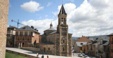 Descubre la Iglesia de San Andrés en Ponferrada